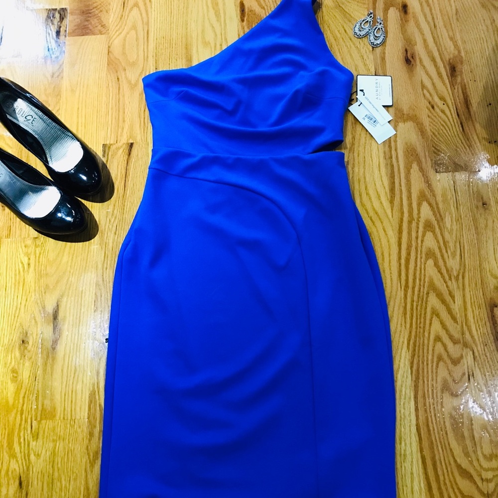 Cocktail‎ dress